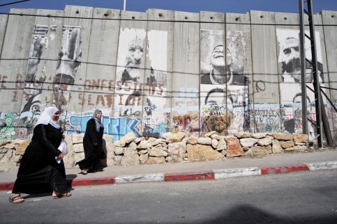 100831-israel-wall